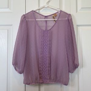 Eyeshadow Meduim Lilac Swiss Dot Top